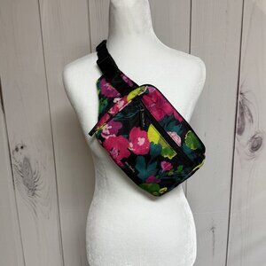 Vera Bradley Lighten Up Belt Bag Hilo Meadow NWT